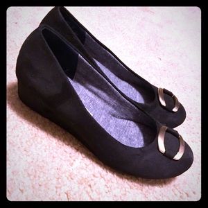 Black microsuede wedges with silver buckle detai